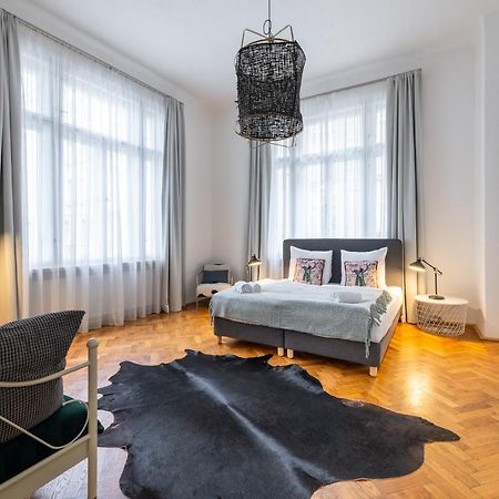 Charming 1 Bedroom Apartment In The City Center Of Prag Eksteriør billede