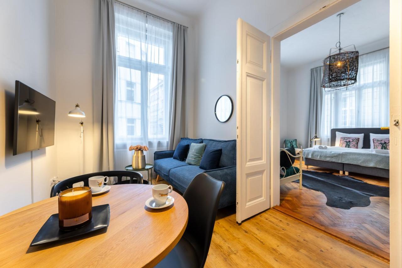 Charming 1 Bedroom Apartment In The City Center Of Prag Eksteriør billede