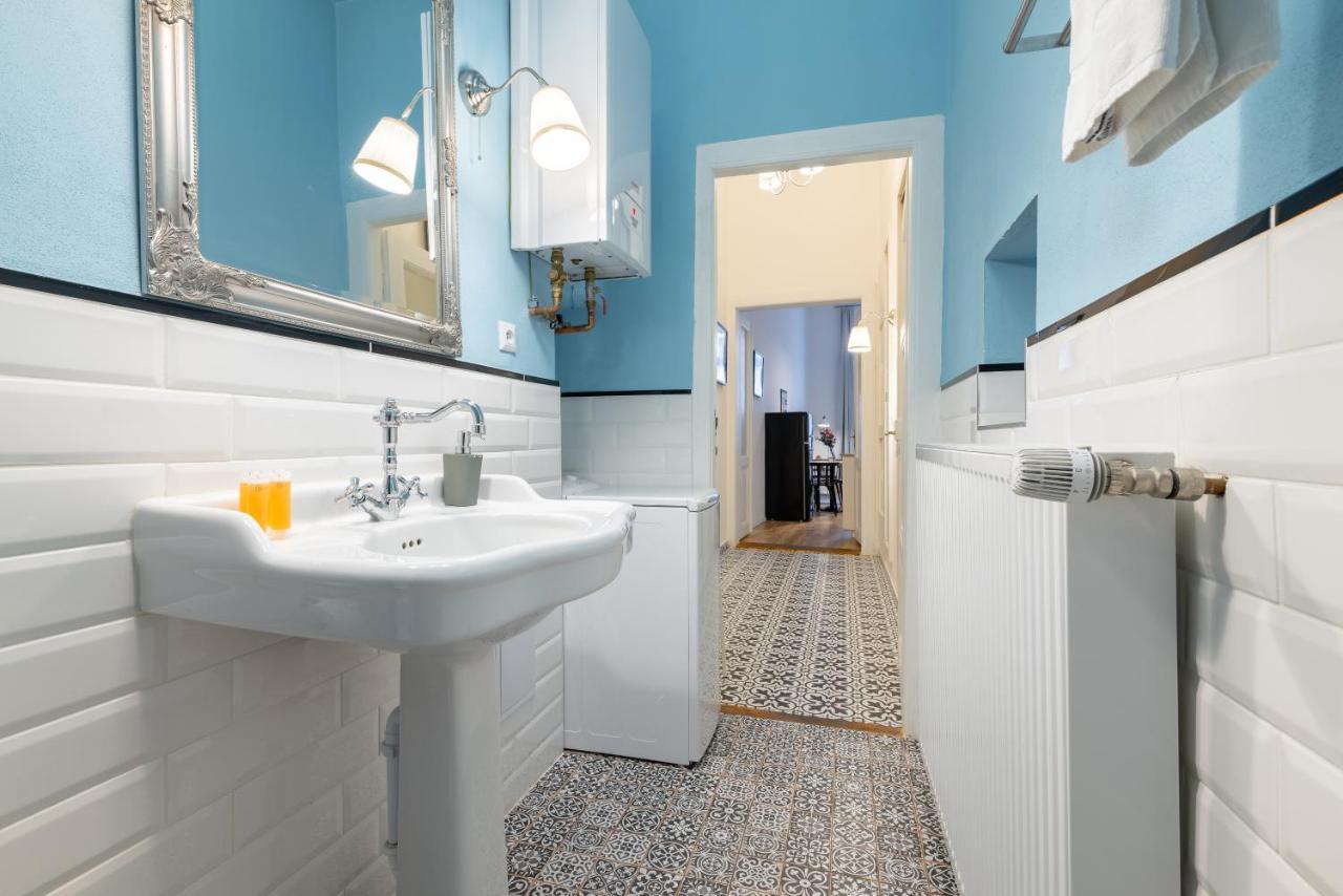 Charming 1 Bedroom Apartment In The City Center Of Prag Eksteriør billede