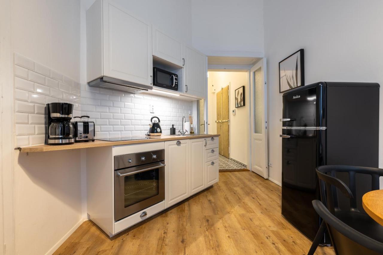 Charming 1 Bedroom Apartment In The City Center Of Prag Eksteriør billede