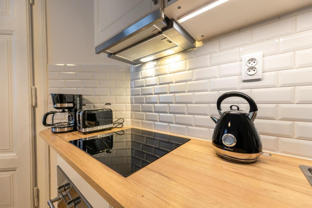 Charming 1 Bedroom Apartment In The City Center Of Prag Eksteriør billede