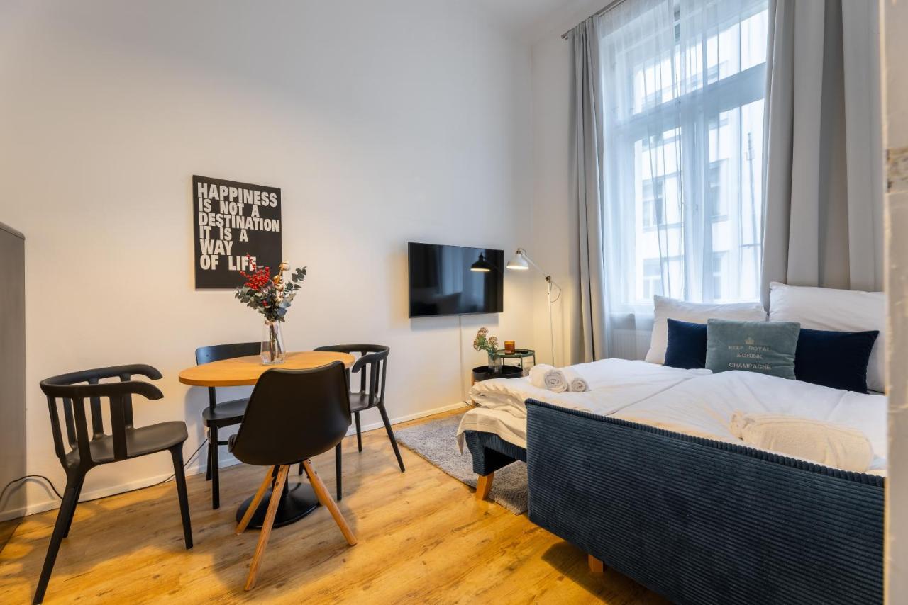 Charming 1 Bedroom Apartment In The City Center Of Prag Eksteriør billede