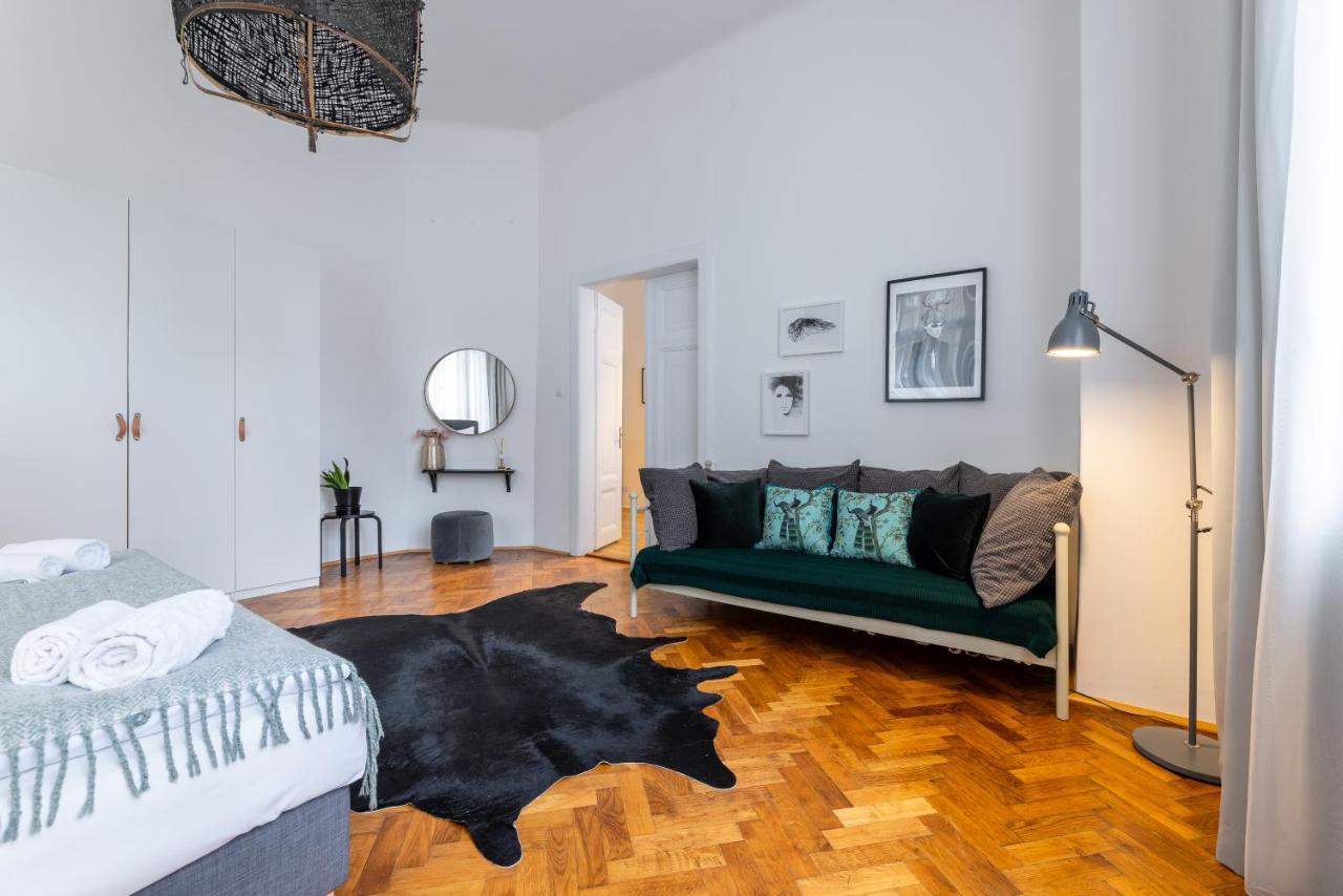 Charming 1 Bedroom Apartment In The City Center Of Prag Eksteriør billede