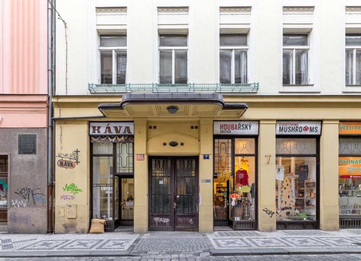 Charming 1 Bedroom Apartment In The City Center Of Prag Eksteriør billede